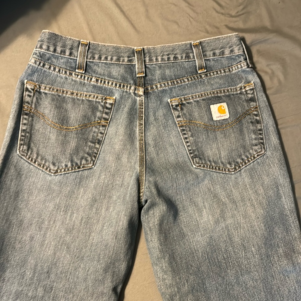 Carhartt size 33 x 30 relaxed fit jeans